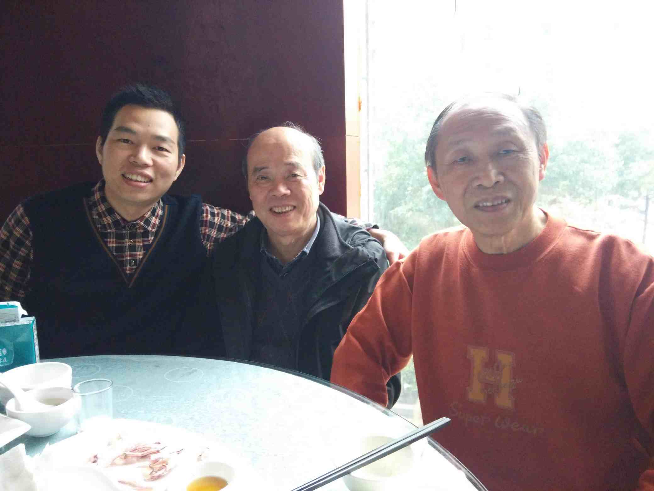 与陈雷鸣、杨学枝特级教研合影